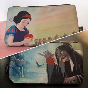 Disney Employee Center Exclusive Snow White and Evil Queen Cosmetic/Makeup Bag